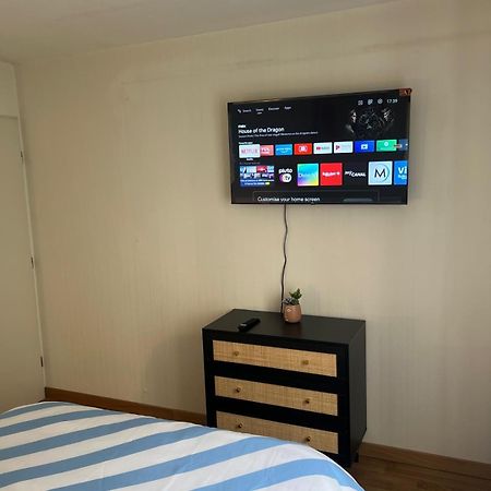 Champion Suites ซาร์คเซลส์ ภายนอก รูปภาพ